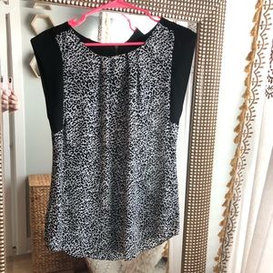 Small Black and White Leopard Print Worthington Top